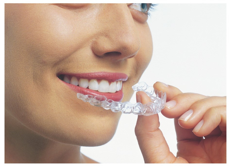 Smiile Dental Center - Orthodontiste - Invisalign | 580 Promenade Du Centropolis Local A, Laval, QC H7T 2Z8, Canada | Phone: (450) 688-2533
