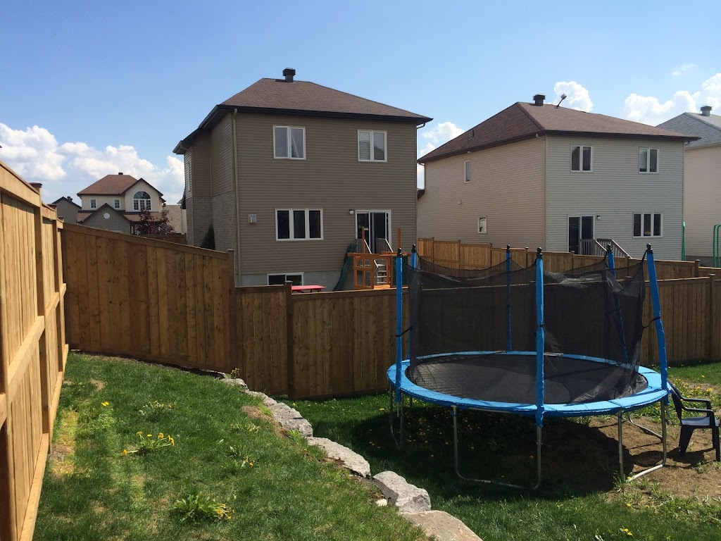 Ottawa Fence Installation Company | 57 Honey Gables Dr, Ottawa, ON K1V 5V7, Canada | Phone: (613) 909-8922