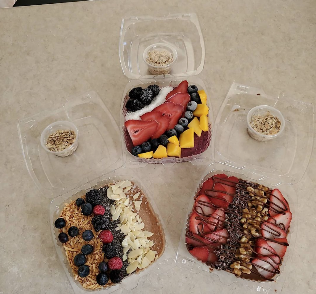 Unbelievabowl Smoothie Bowls | 420 Leacock Dr unit j, Barrie, ON L4N 5G5, Canada | Phone: (249) 880-5070