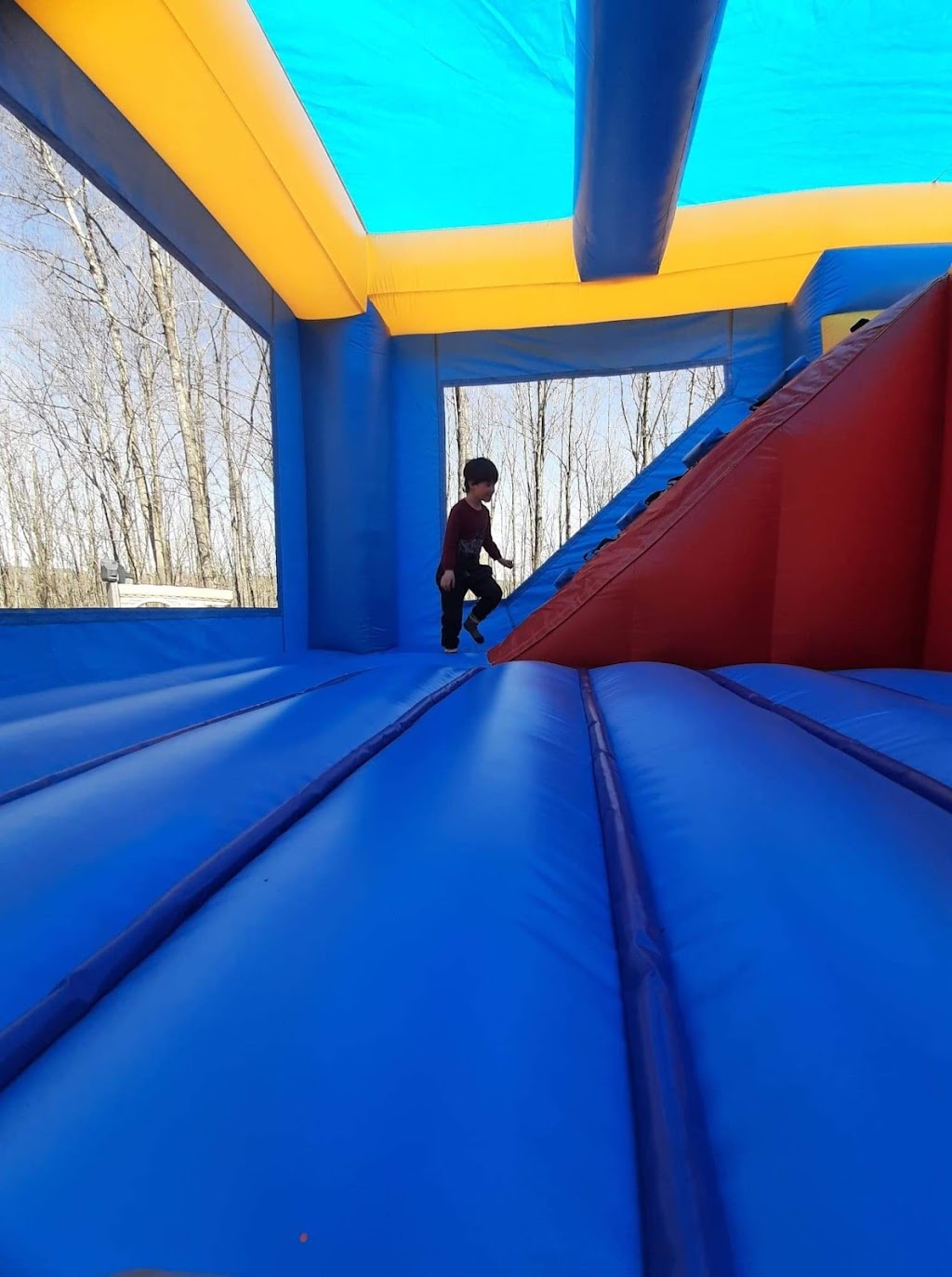 Amusements Kyberka Inc. - Jeux Gonflables/Bouncy Castle Rentals | 6 Rue de lArche, Val-des-Monts, QC J8N 7N9, Canada | Phone: (819) 230-3001