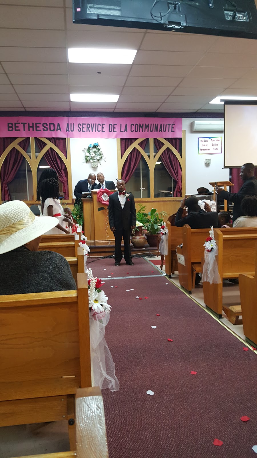 Adventist Church of the Seventh Day Bethesda | 2523 Avenue Charland, Montréal, QC H1Z 1C4, Canada | Phone: (514) 384-3712