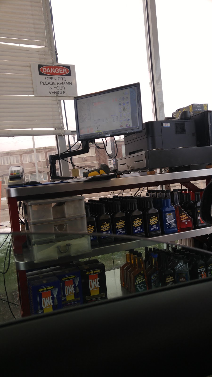 Great Canadian Oil Change | 622 Archibald St, Winnipeg, MB R2J 0X8, Canada | Phone: (204) 231-4659
