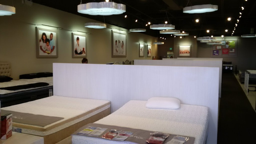 sleep country | East Gwillimbury, ON L9N 0C4, Canada