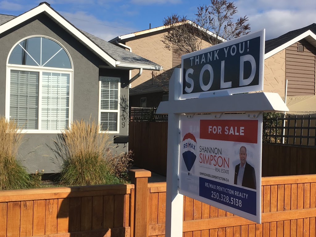 Shannon Simpson Real Estate - RE/MAX Penticton Realty | 101-3115 Skaha Lake Rd, Penticton, BC V2A 6G5, Canada | Phone: (250) 328-5138