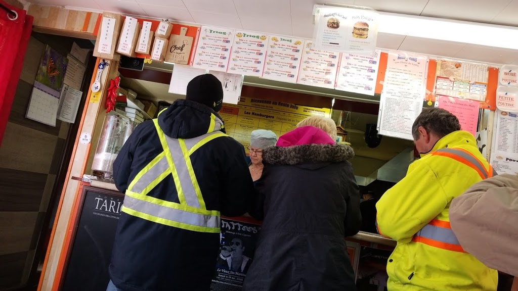 Resto Jojo | 218 Rue Principale, Saint-Urbain-Premier, QC J0S 1Y0, Canada | Phone: (450) 498-5656