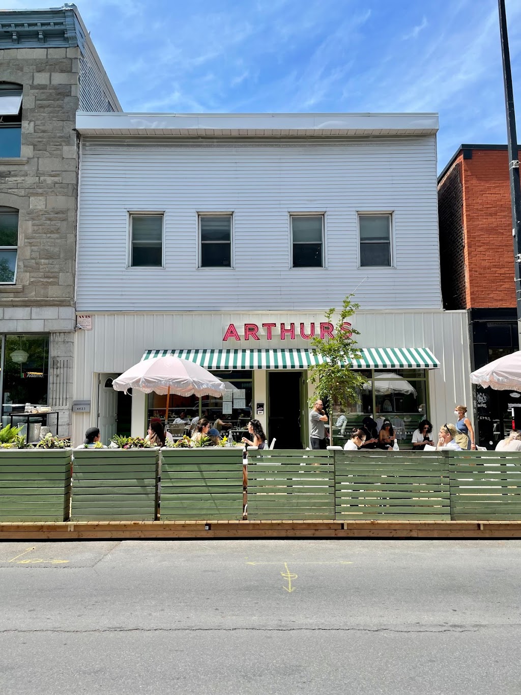 Arthurs Nosh Bar | 4621 R. Notre Dame O, Montréal, QC H4C 1S5, Canada | Phone: (514) 757-5190