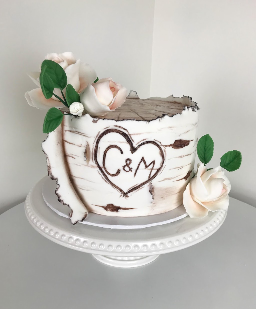 Sweet Bs Custom Cake Studio | 256 Windham Road 2, Norwich, ON N0J 1P0, Canada | Phone: (519) 983-3921