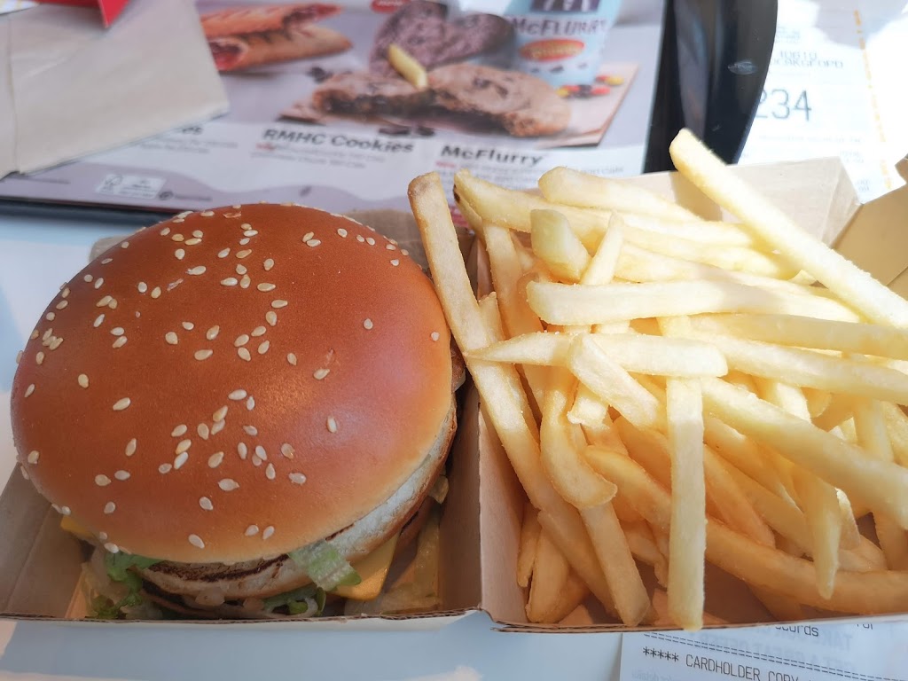 McDonalds | 120 Old Vernon Rd, Kelowna, BC V1X 4R2, Canada | Phone: (250) 491-3341