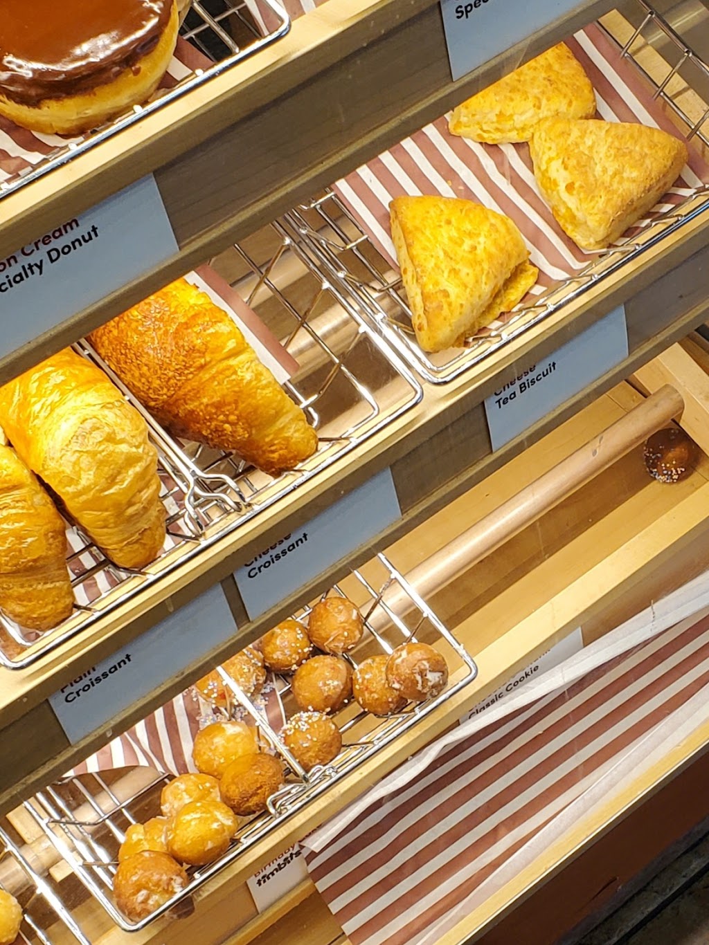 Tim Hortons | 1835 East Trans Canada Highway, Kamloops, BC V2C 3Z7, Canada | Phone: (250) 828-6664
