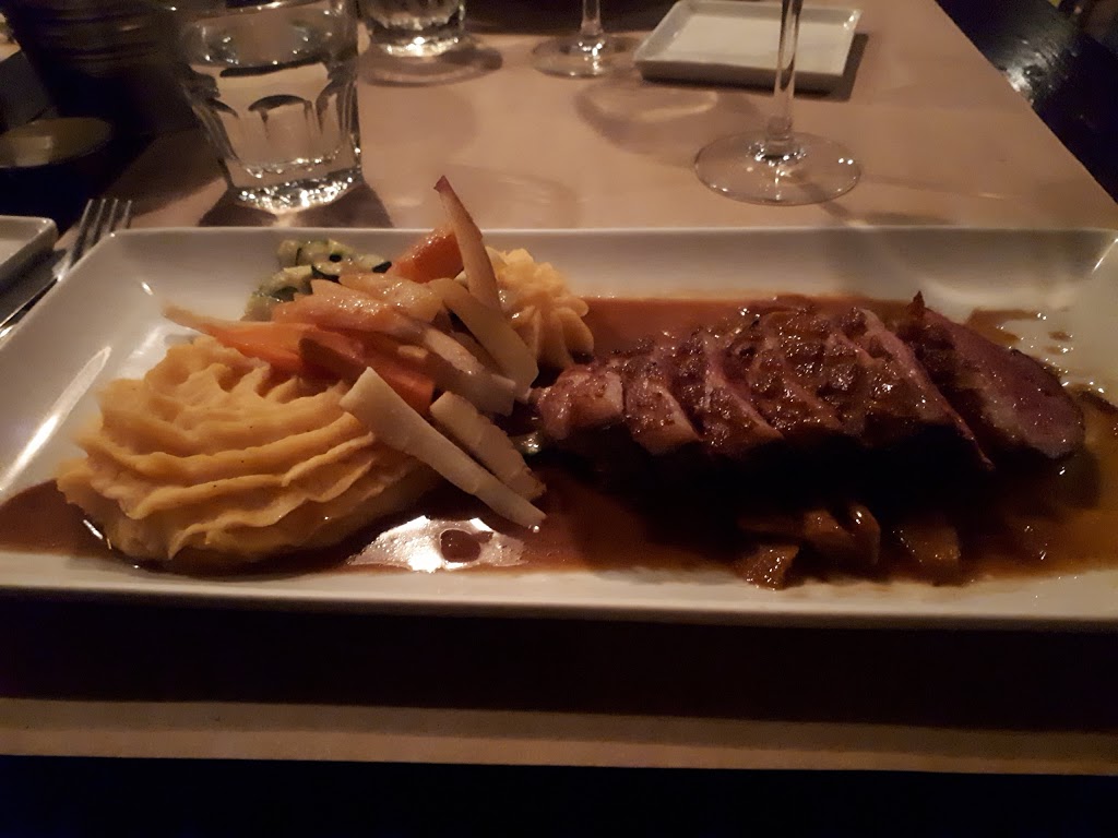 Bistrobistro | 170 Boulevard Monseigneur-Langlois, Salaberry-de-Valleyfield, QC J6S 0A7, Canada | Phone: (450) 747-3331