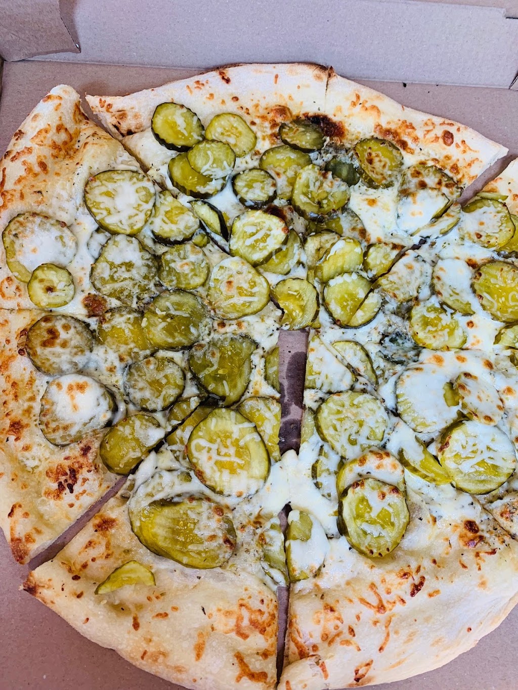 LeBronx Pizza | 181 Chem. Old Chelsea, Chelsea, QC J9B 1J3, Canada | Phone: (819) 827-4471