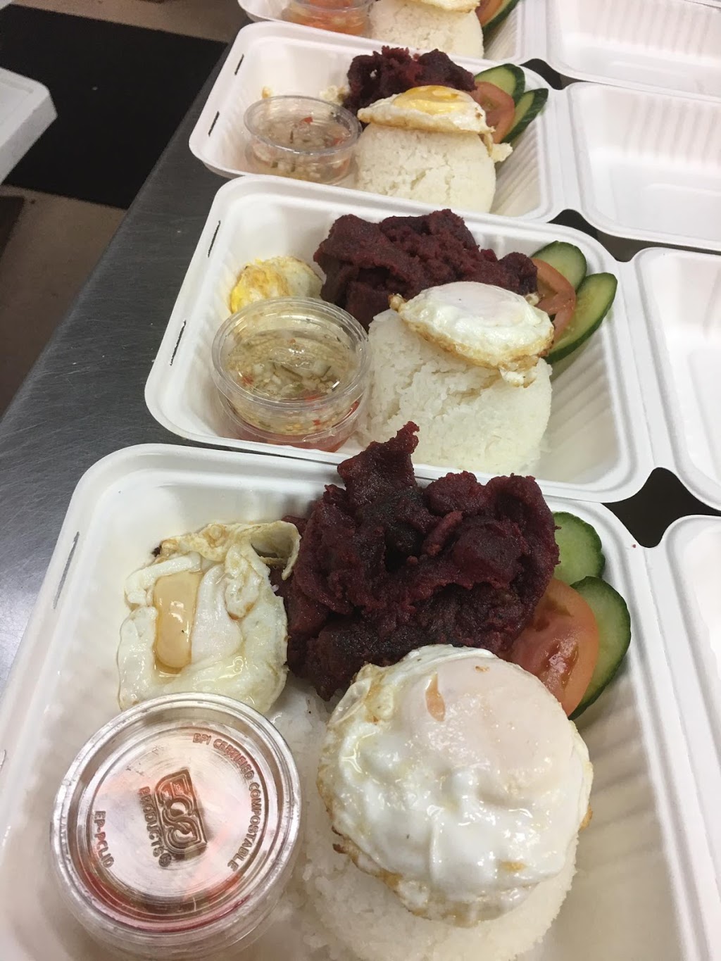 Mama Nors Kitchen | 642 Leila Ave, Winnipeg, MB R2V 3N7, Canada | Phone: (204) 691-6363