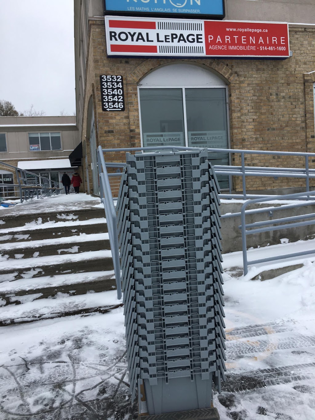 Les Boites Gobac Inc. - Boites de déménagement/Moving boxes | 2960 Rue Halpern, Saint-Laurent, QC H4S 1R2, Canada | Phone: (514) 335-2427