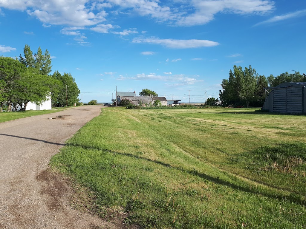 Demaine Hotel | 3 Main St, Demaine, SK S0L 0R0, Canada | Phone: (306) 858-2027
