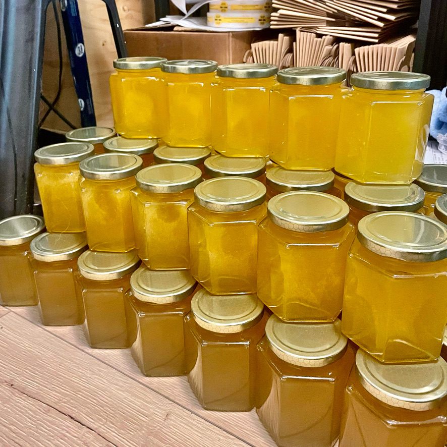 Bens Bees | 135 King St, Tiverton, ON N0G 2T0, Canada | Phone: (519) 386-9247