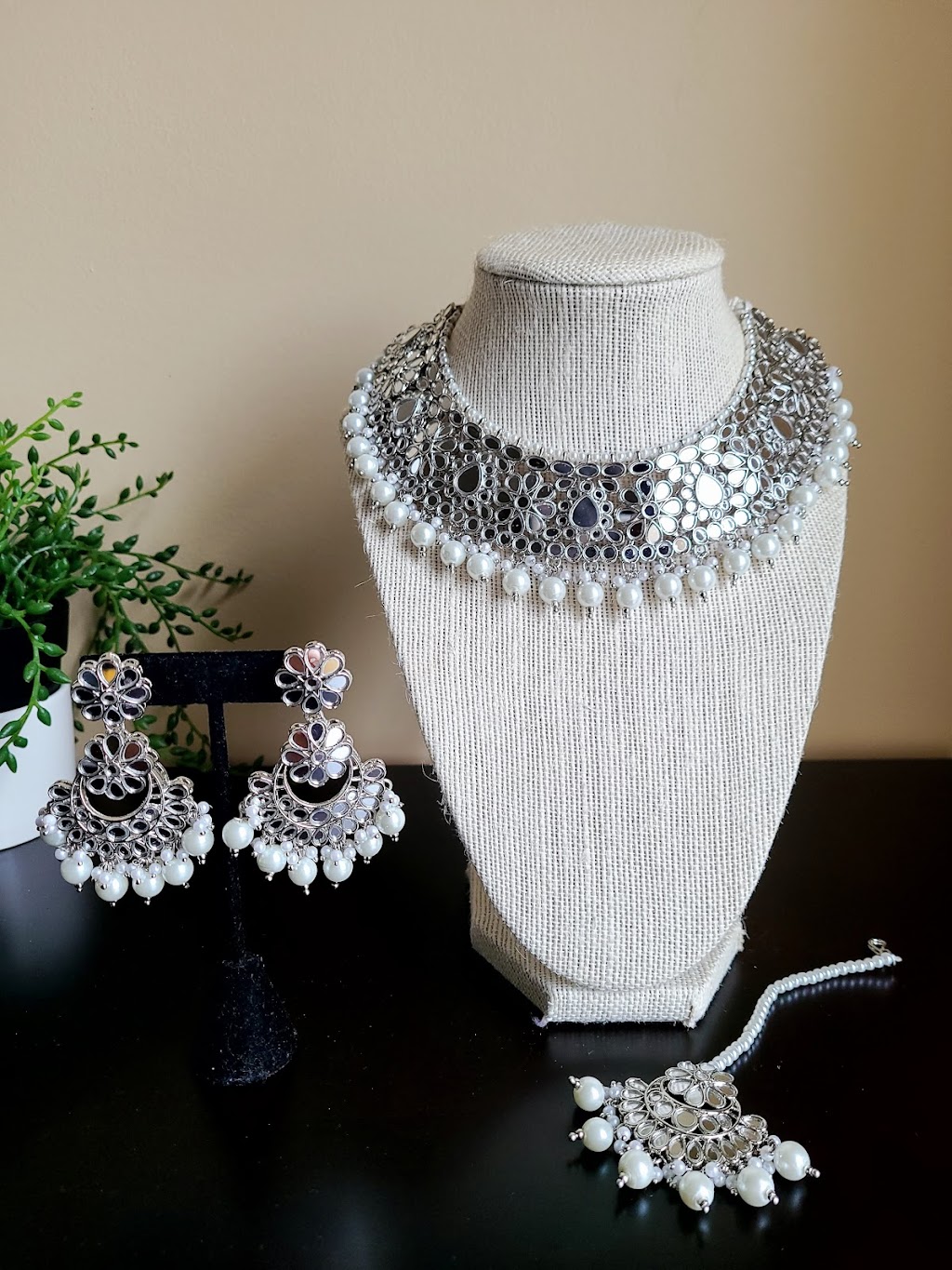 Sparkle and Shine | 59 Zieman Crescent, Cambridge, ON N1T 2H6, Canada | Phone: (431) 373-2062