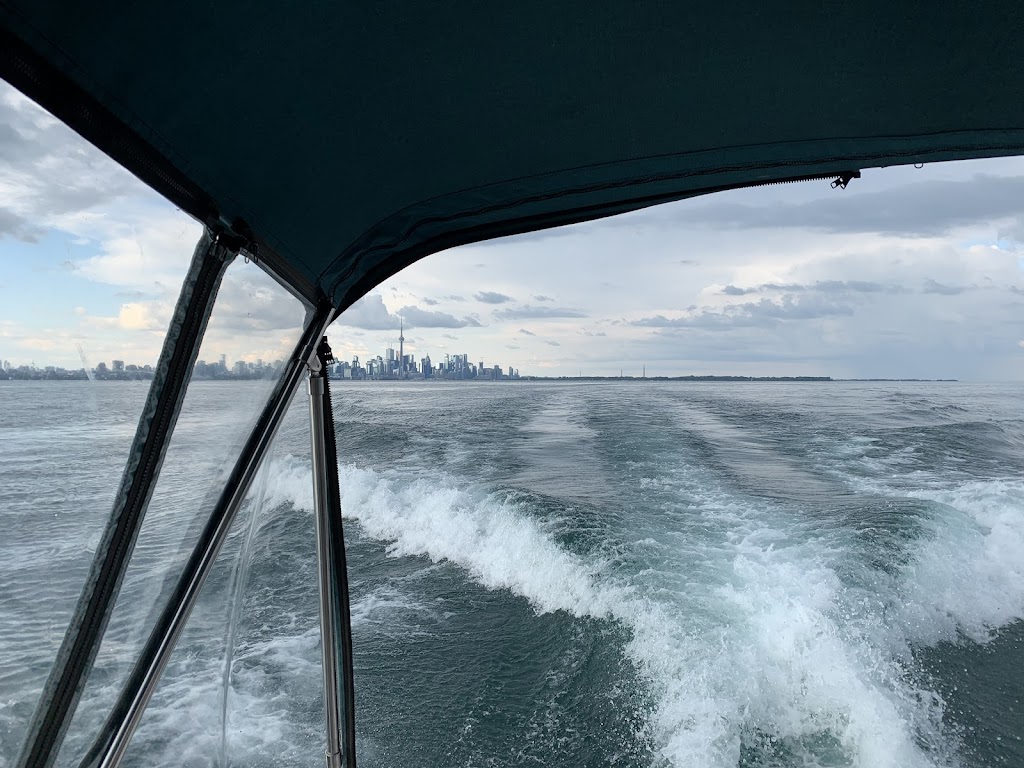 Yacht Club Toronto Charters | 1 Port St E, Mississauga, ON L5G 2T2, Canada | Phone: (647) 237-4895