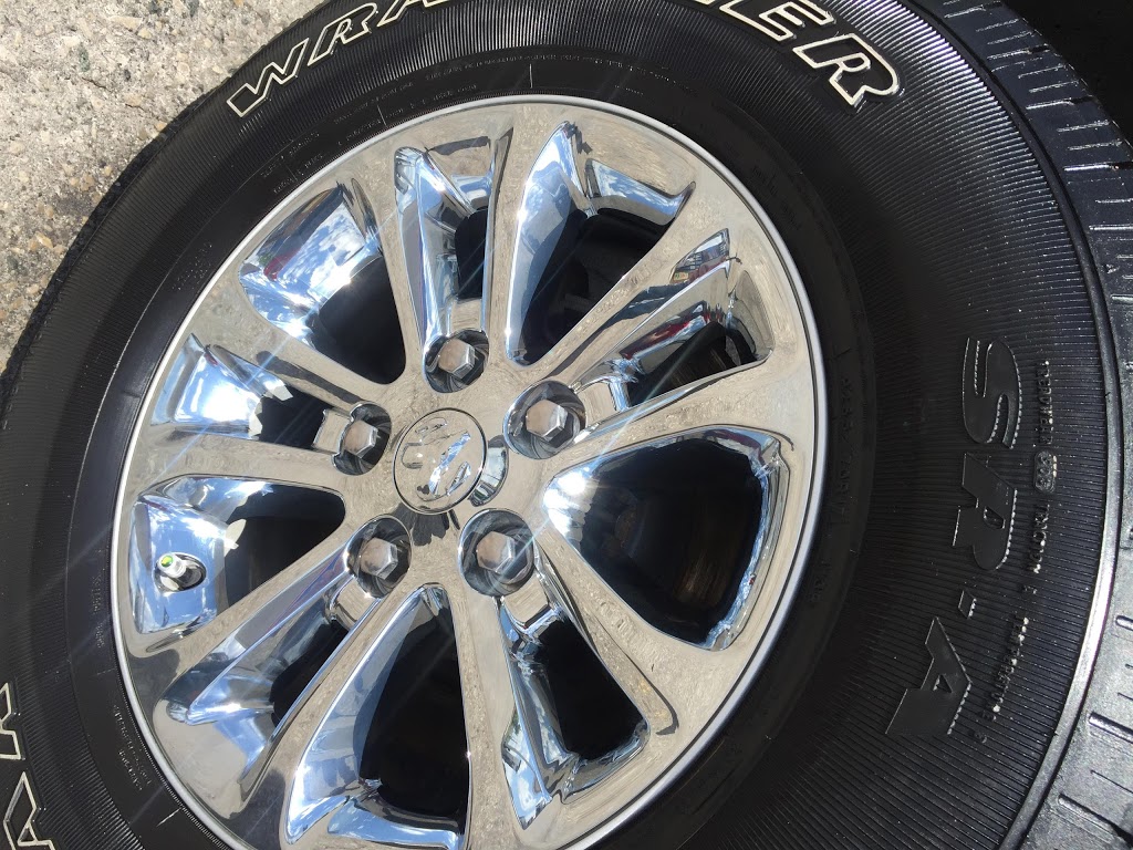 London Autoshine Detailing | 1900 Huron St, London, ON N5V 4A3, Canada | Phone: (519) 451-4111