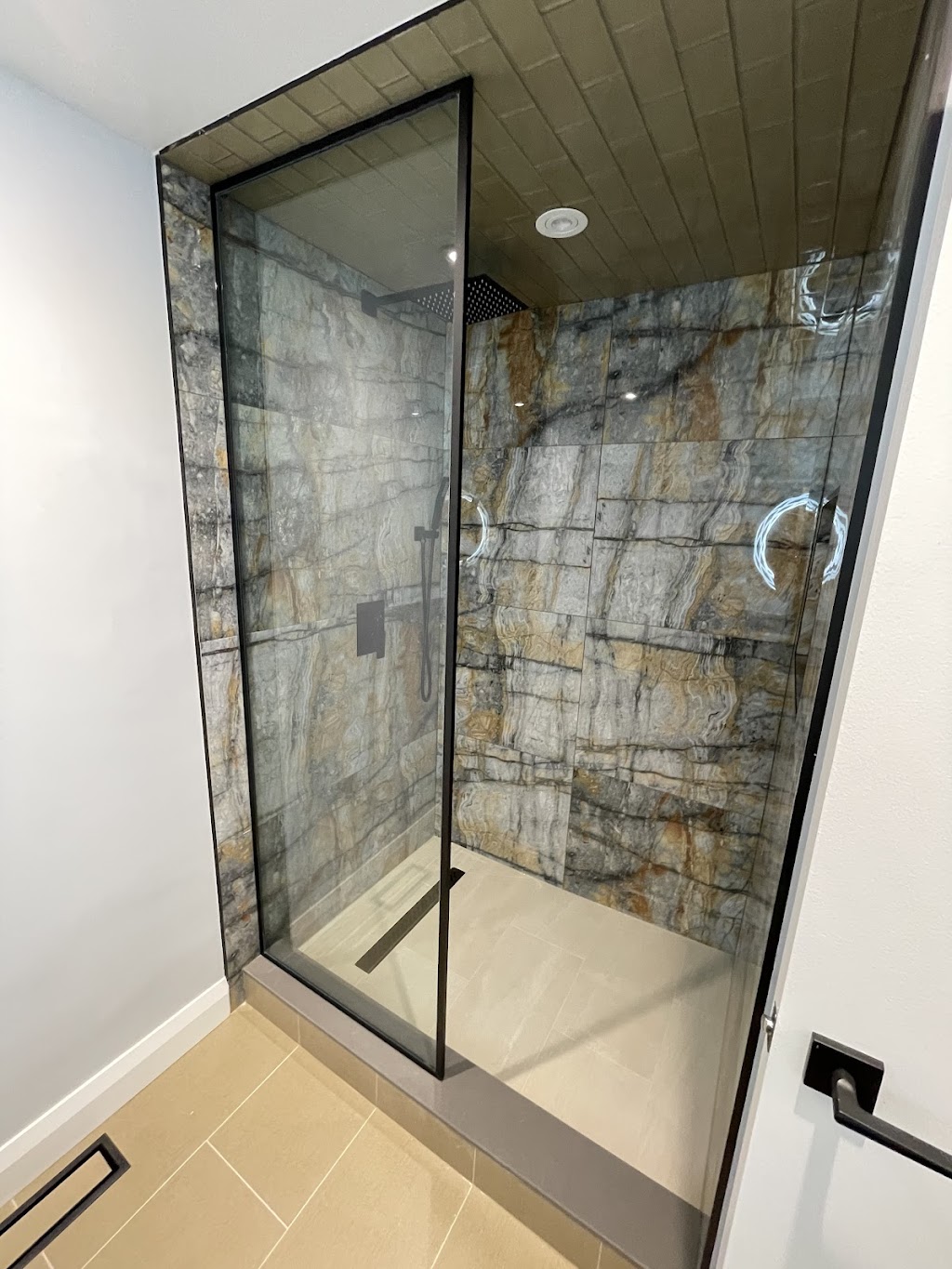 SNJ Tile Solutions | 27 W Deane Park Dr Unit 2, Etobicoke, ON M9B 2R5, Canada | Phone: (647) 710-6469
