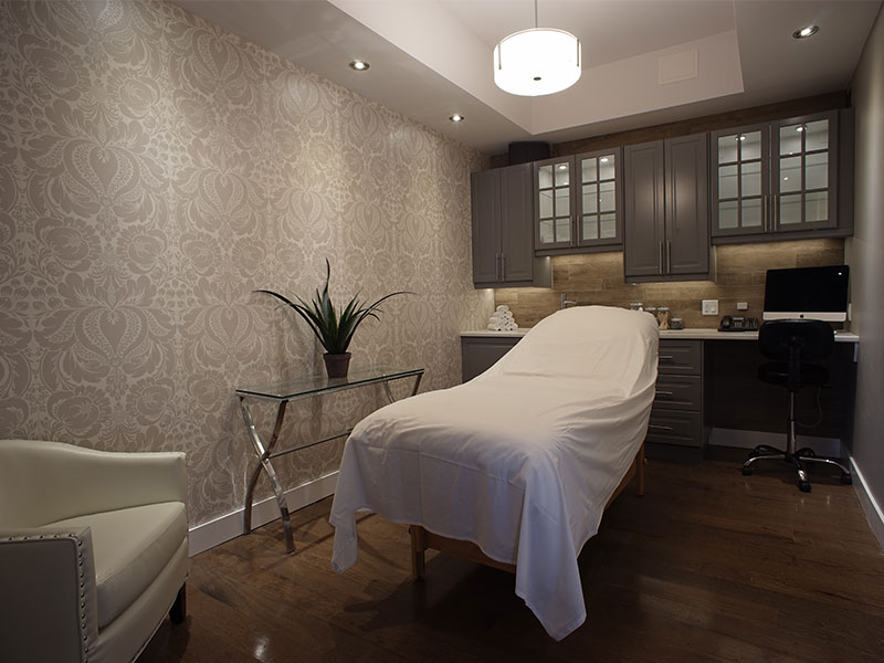 Project Skin MD Ottawa | 349 St Laurent Blvd, Ottawa, ON K1K 2Z7, Canada | Phone: (613) 745-7546