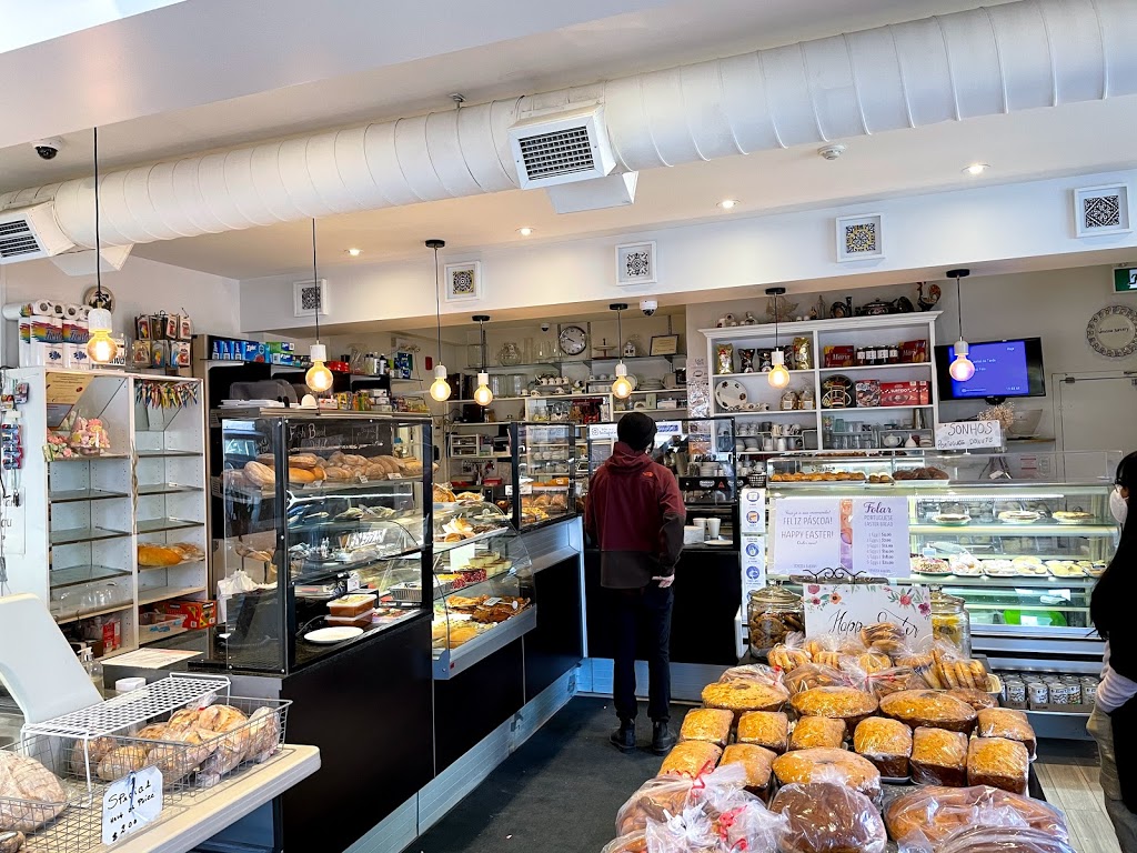 Venezia Bakery | 114 Ossington Ave, Toronto, ON M6J 2Z4, Canada | Phone: (416) 537-2914