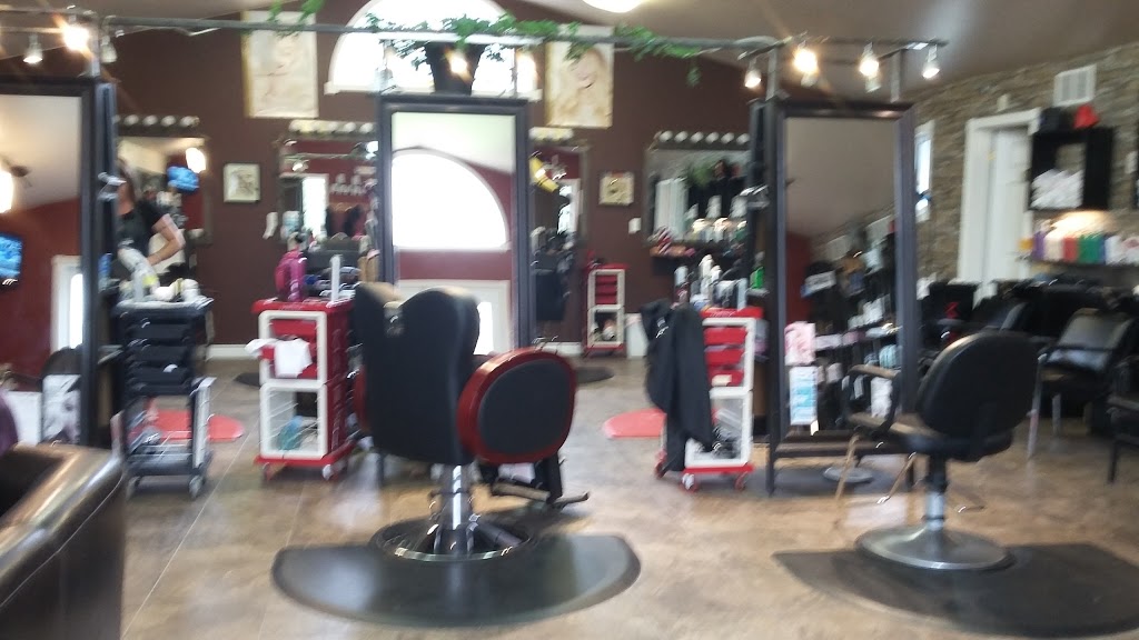 Scissors Edge | 5431 Minnetonka Rd, Roseneath, ON K0K 2X0, Canada | Phone: (905) 352-2211