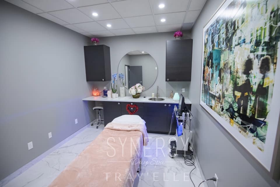 Uncover U Lasers - Synergy Day Spa | hair care | 7150 Hawthorne Dr, Windsor, ON N8T 3H5, Canada | 5199908896 OR +1 519-990-8896