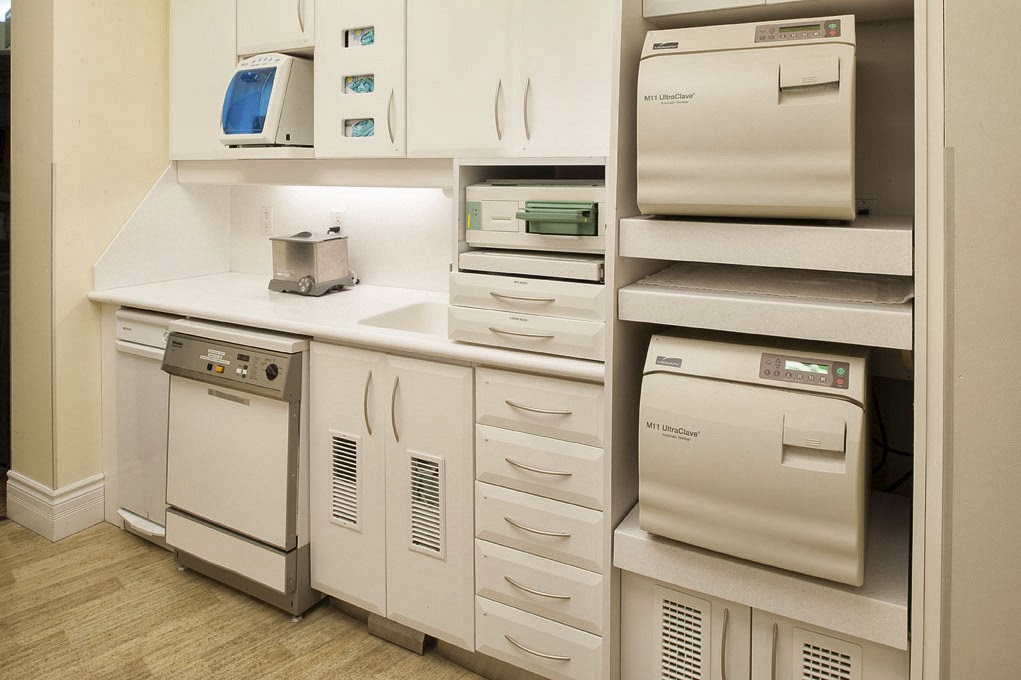 AXIS Dental | 14 Lisa St, Brampton, ON L6T 4W2, Canada | Phone: (905) 452-7111