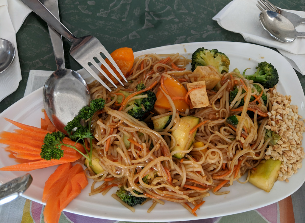 Thai Onzon | 115 Fifth Ave, Cochrane, AB T4C, Canada | Phone: (403) 981-1499