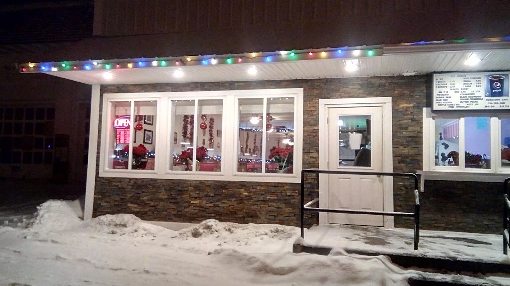 Hometown Cafe | 3 N Main St, Norwood, NY 13668, USA | Phone: (315) 353-2852