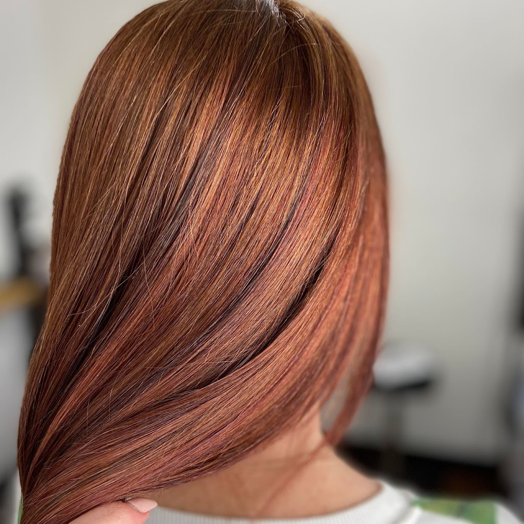 Mariem artiste coiffeuse | 1 Av. du Parc, Sainte-Clotilde-de-Beauce, QC G0N 1C0, Canada | Phone: (418) 427-5789