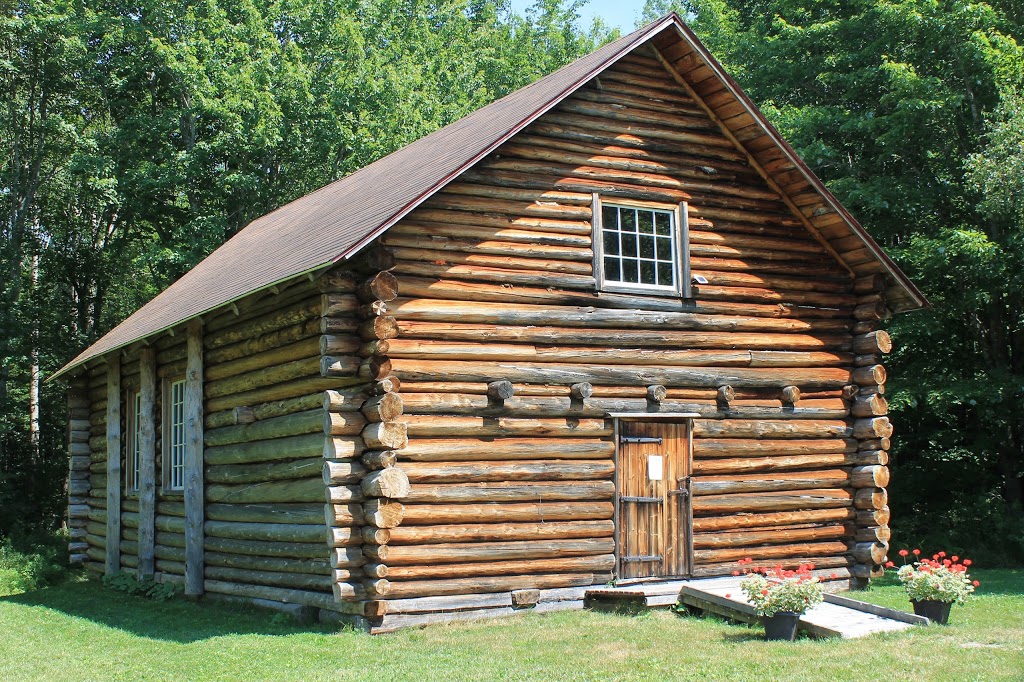 Loch Broom Log Church | Loch Broom Loop, Westville, NS B0K 2A0, Canada | Phone: (902) 485-4891