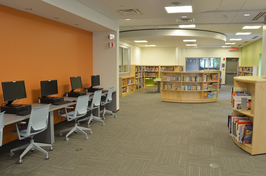 Ottawa Public Library - Beaverbrook | 2500 Campeau Dr, Kanata, ON K2K 2W3, Canada | Phone: (613) 580-2940
