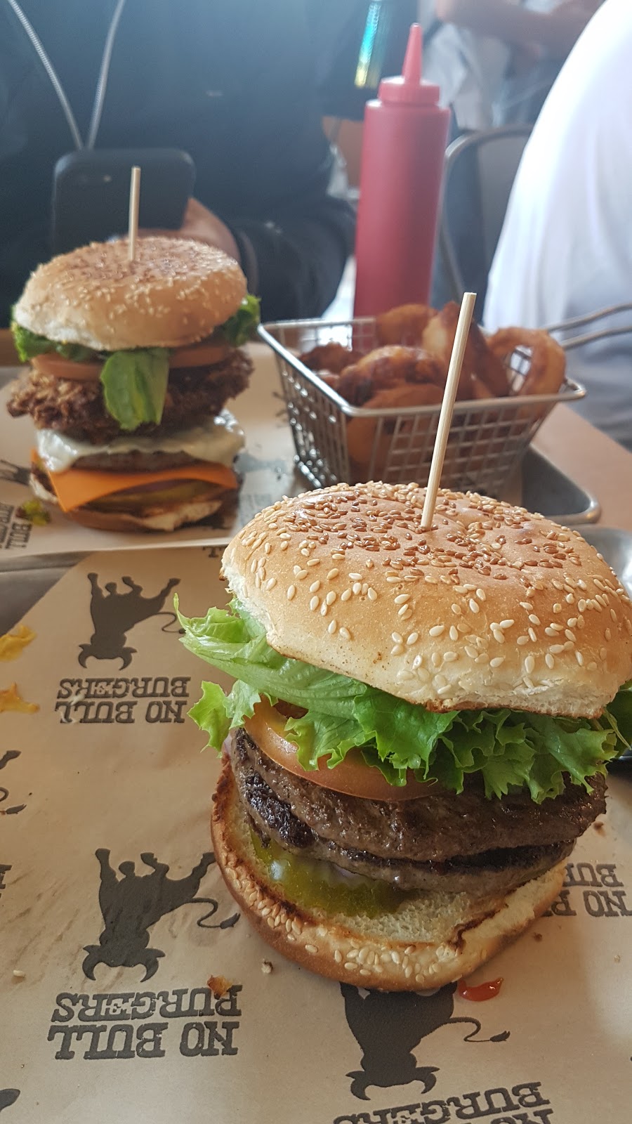 No Bull Burgers | 1019 Kingston Rd, Toronto, ON M4E 1T3, Canada | Phone: (416) 698-8131