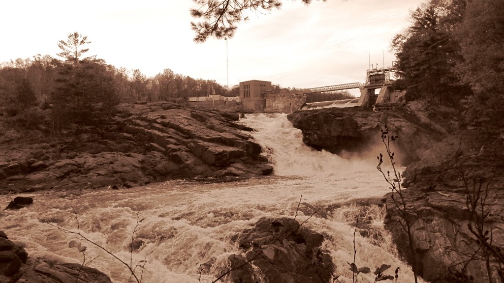 Via Batiscan | 200 Chemin du Barrage, Saint-Narcisse, QC G0X 2Y0, Canada | Phone: (418) 328-3599