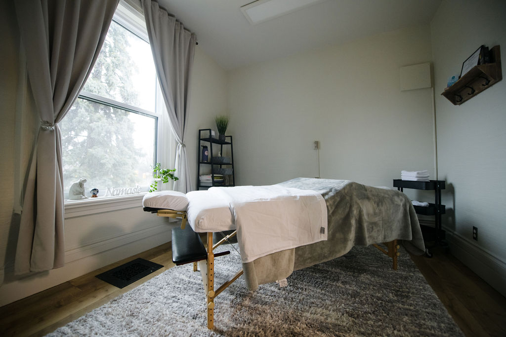 Campbell Chiropractic Centre - London, Ontario | 533 Queens Ave, London, ON N6B 1Y3, Canada | Phone: (519) 642-2273
