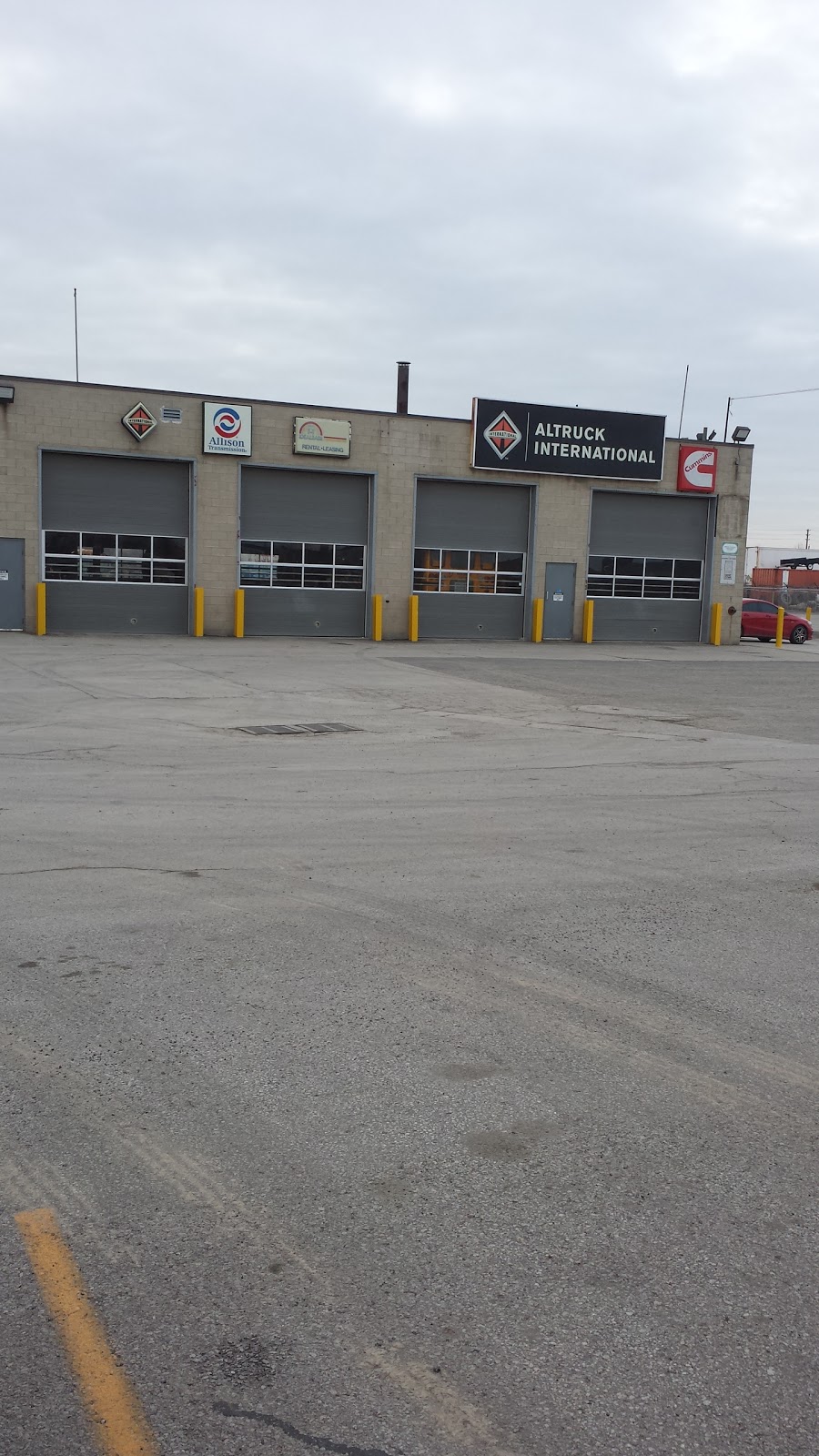 Altruck International Truck Centres | 2 Arrowsmith Rd, Hamilton, ON L8E 4H8, Canada | Phone: (905) 578-2211
