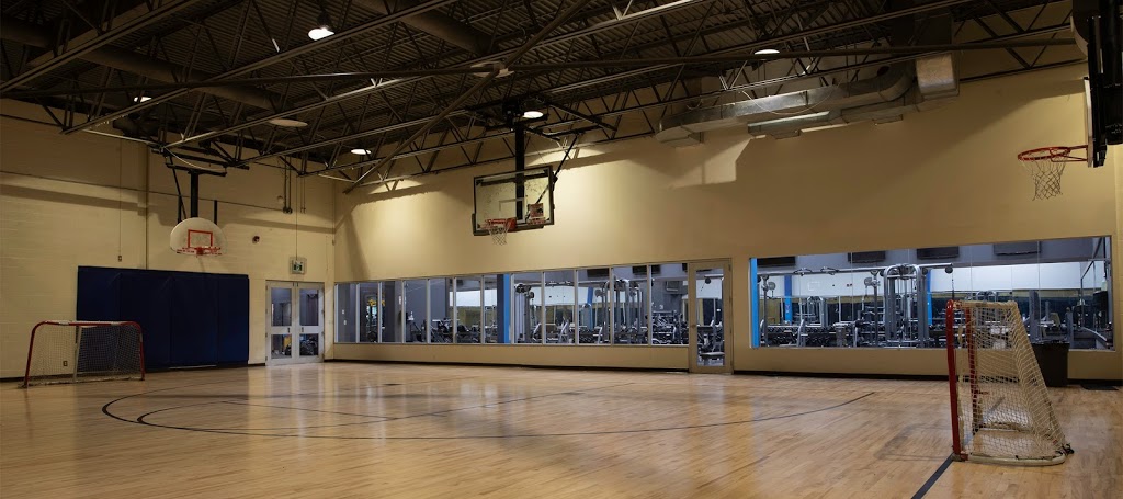 Everest Fitness Club | 130 Racco Pkwy, Thornhill, ON L4J 8X9, Canada | Phone: (905) 763-7775