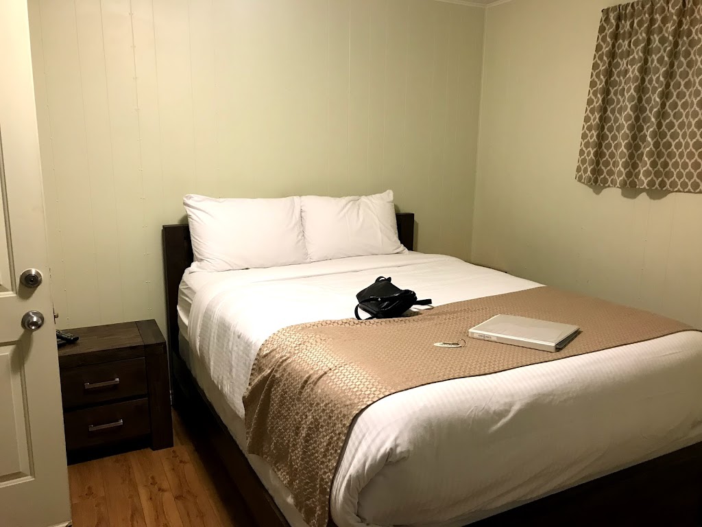 Paddock Inn Motel | 8322 20 Ave, Coleman, AB T0K 0M0, Canada | Phone: (403) 753-2408