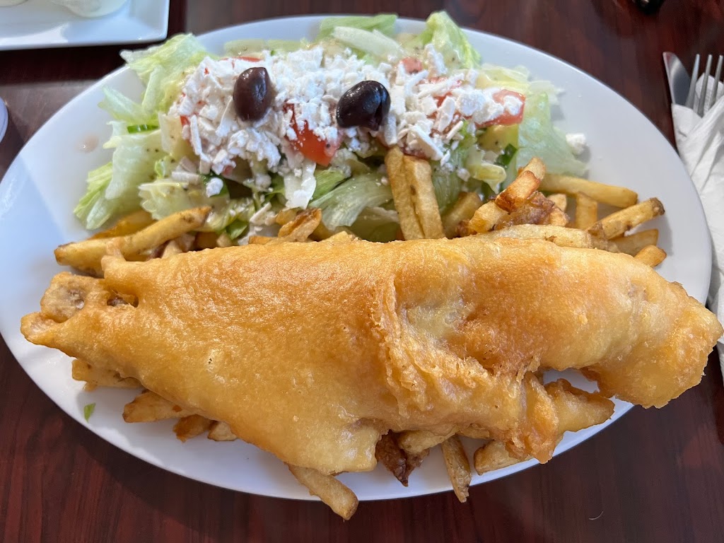 Fenelon Fish & Grill | 558 Kawartha Lakes County Rd 8, Fenelon Falls, ON K0M 1N0, Canada | Phone: (705) 887-4141