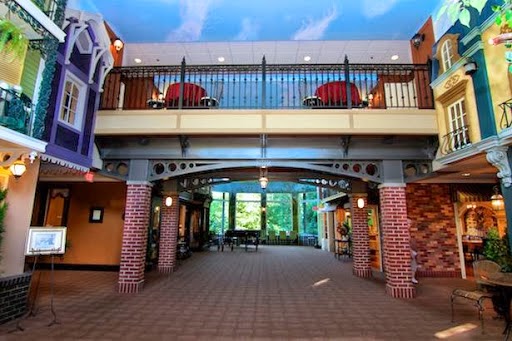 Hallmark on the Lake | 31622 Charlotte Ave, Abbotsford, BC V2T 3Z9, Canada | Phone: (604) 853-8993