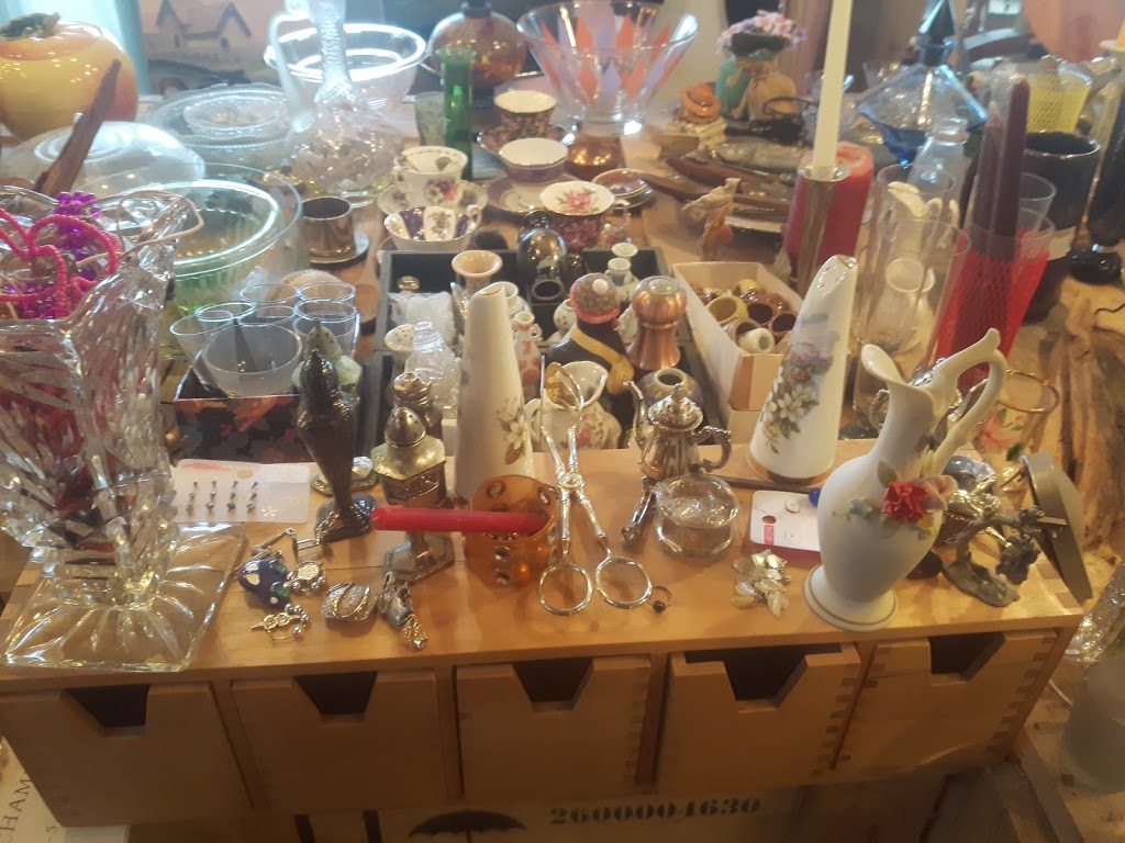 Les Meubles Usagés Apollo | 4600 QC-132, Sorel-Tracy, QC J3R 1R3, Canada | Phone: (450) 808-1594