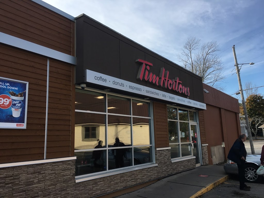 Tim Hortons | 33 Edgewater St, Mahone Bay, NS B0J 2E0, Canada | Phone: (902) 624-0889