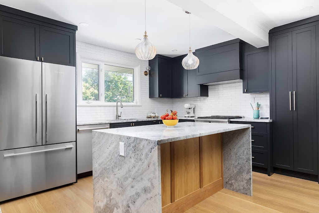Devix Kitchens Factory Showroom | 486 Evans Ave. Unit #2, Etobicoke, ON M8W 2T7, Canada | Phone: (647) 953-5316