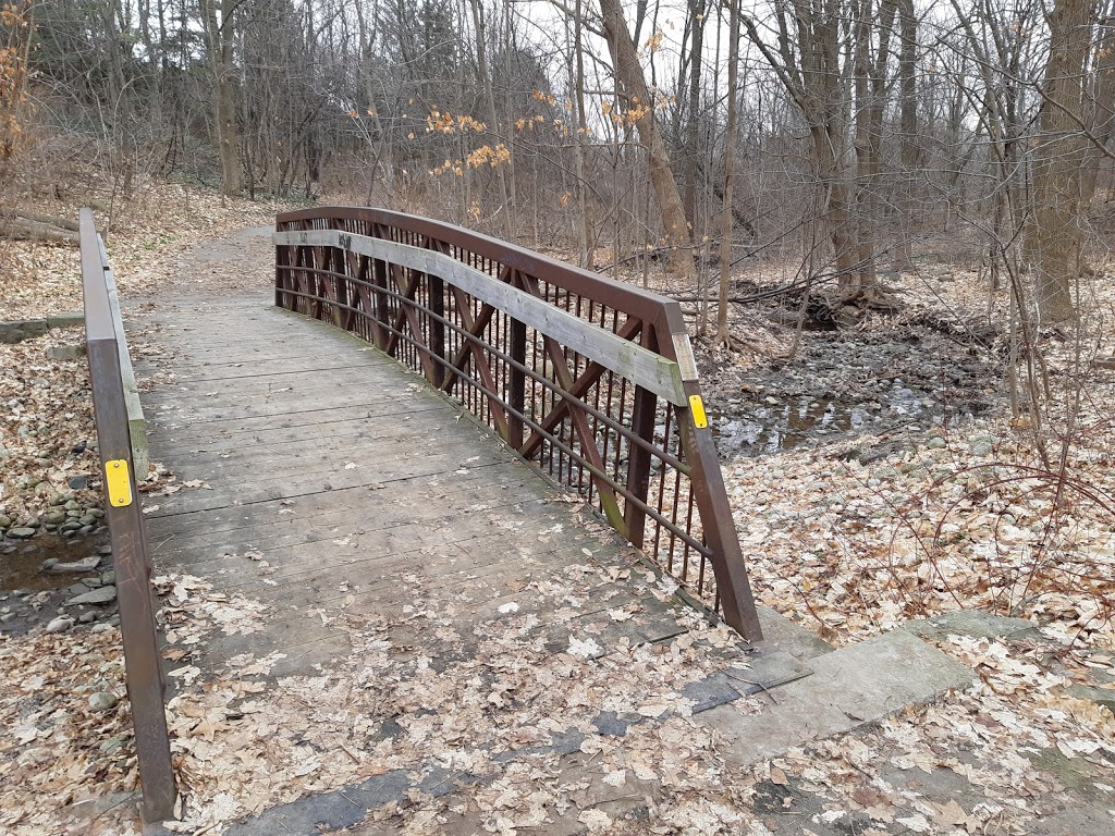 Brant Hills Park | 2300 Duncaster Dr, Burlington, ON L7P 4C2, Canada
