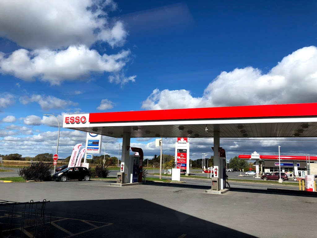 Esso | Rue de Carillon, Saint-Jean-sur-Richelieu, QC J3B 7P5, Canada | Phone: (450) 358-0183