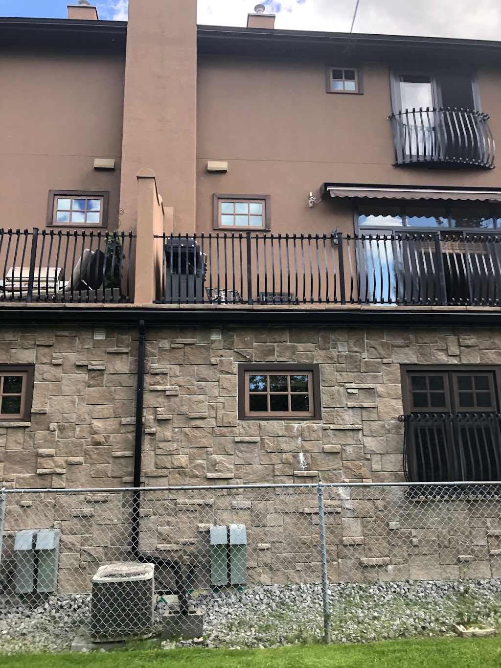 Accurate West Windows | 41 Atlanta Crescent SE, Calgary, AB T2J 0Y2, Canada | Phone: (403) 827-8987