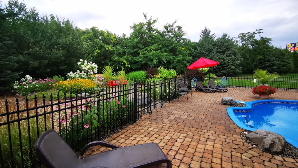Le St-Martin Bromont Hôtel & Suites | 111 Boul. du Carrefour, Bromont, QC J2L 3L1, Canada | Phone: (866) 355-0044