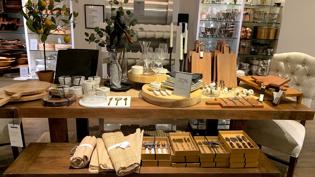 Pottery Barn | 3401 Dufferin St #215, North York, ON M6A 2T9, Canada | Phone: (416) 785-1233