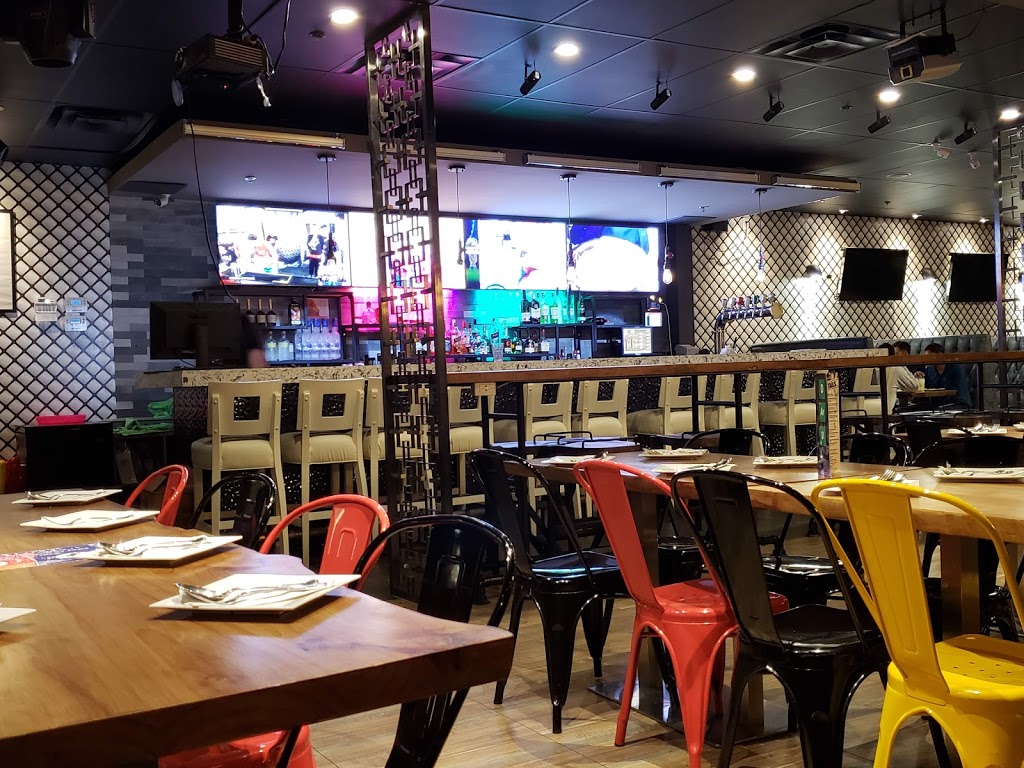 Desi Bar & Grill | 925 Rathburn Rd E, Mississauga, ON L4W 4C3, Canada | Phone: (905) 232-6788